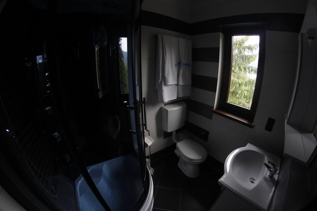 Casa Laur Cu Plaja Privata Hotel Colibita Luaran gambar