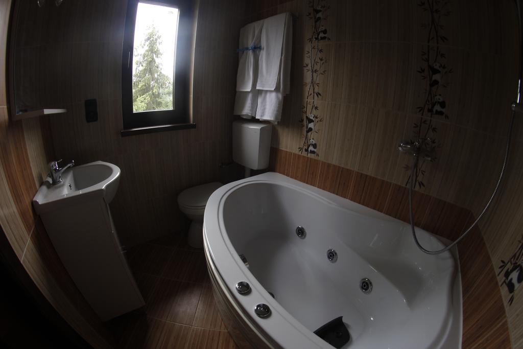 Casa Laur Cu Plaja Privata Hotel Colibita Luaran gambar